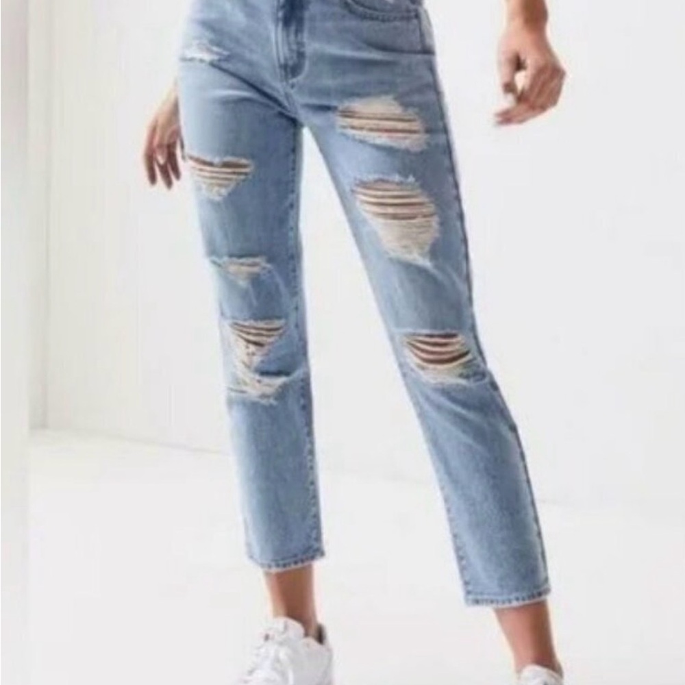 PacSun Light Wash Distressed Boyfriend Jeans